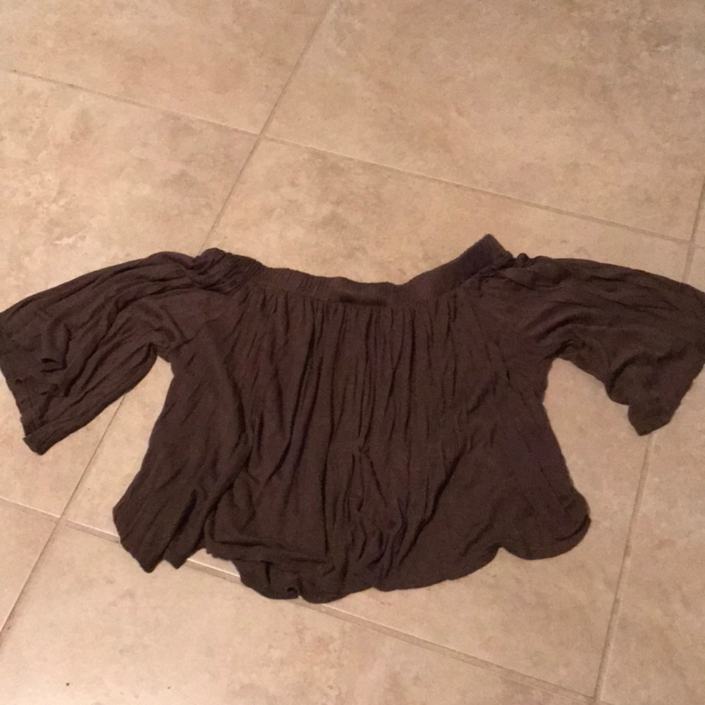 Dark green off the shoulder cropped shirt